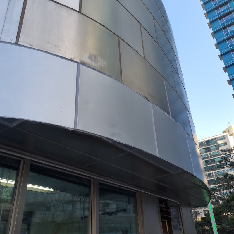 건물 알루미늄 외장재 스크래치 찌그러진 복합판넬 복원업체