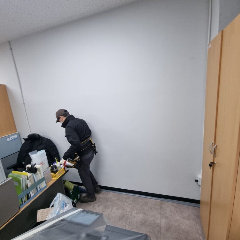 가벽 일부 철거 후 출입문 만드는 절차와 유의할점