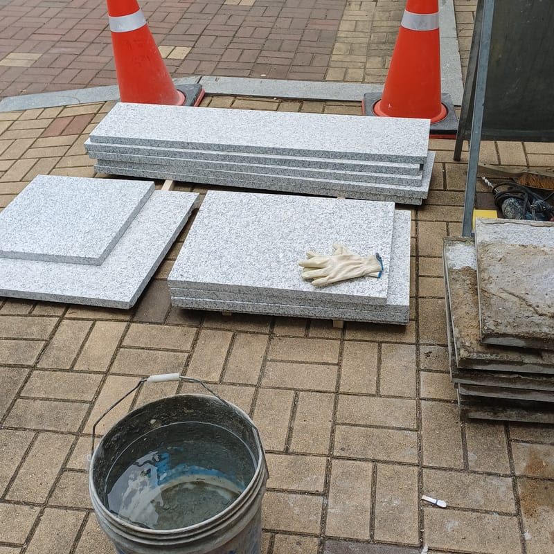 상가 출입구 경사로 바닥 전면 철거 재시공 시공 사진 6